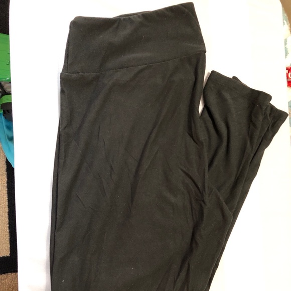 LuLaRoe Pants - LuLaRoe TC Black Leggings